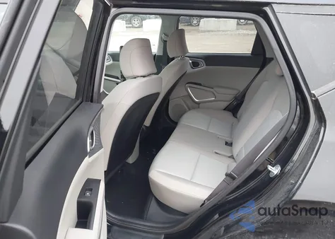 2020 Kia Soul Lx z USA, uszkodzony, nr VIN KNDJ23AU9L7708812